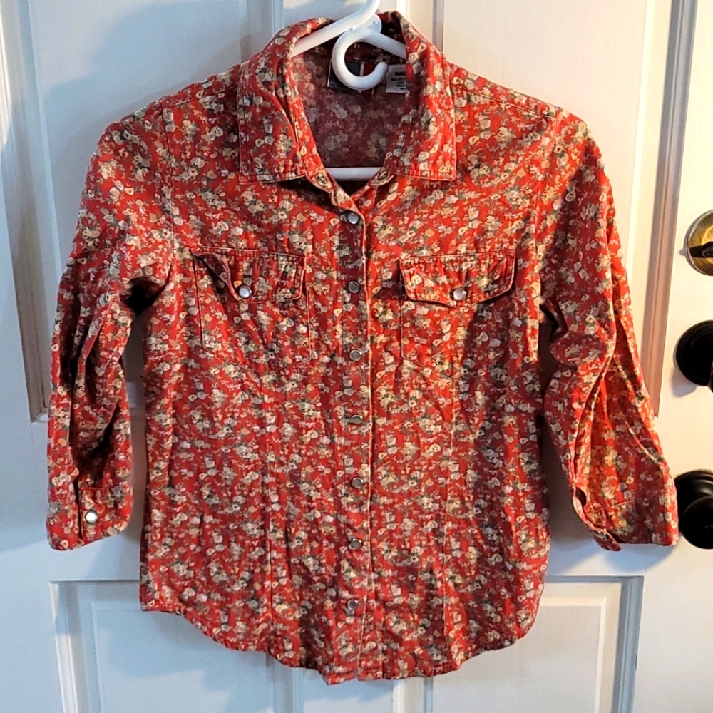 Red pearl snap shirt with flowers